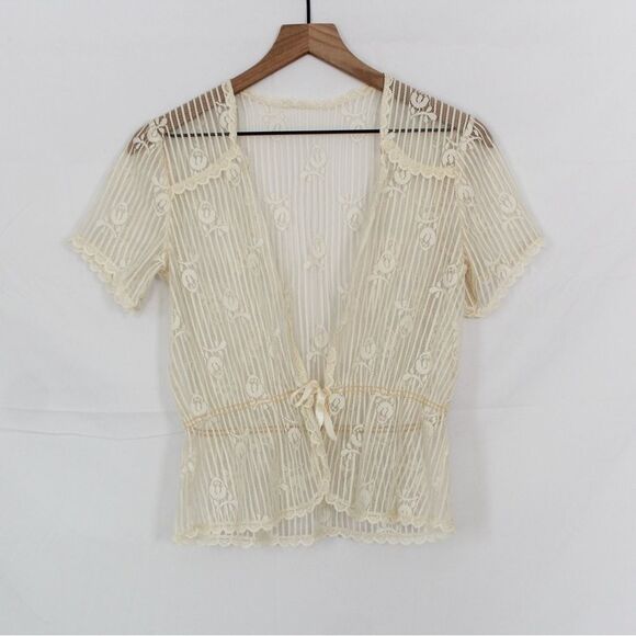 Unbranded Tops - Vintage rose lace tie-front short sleeve blouse Medium